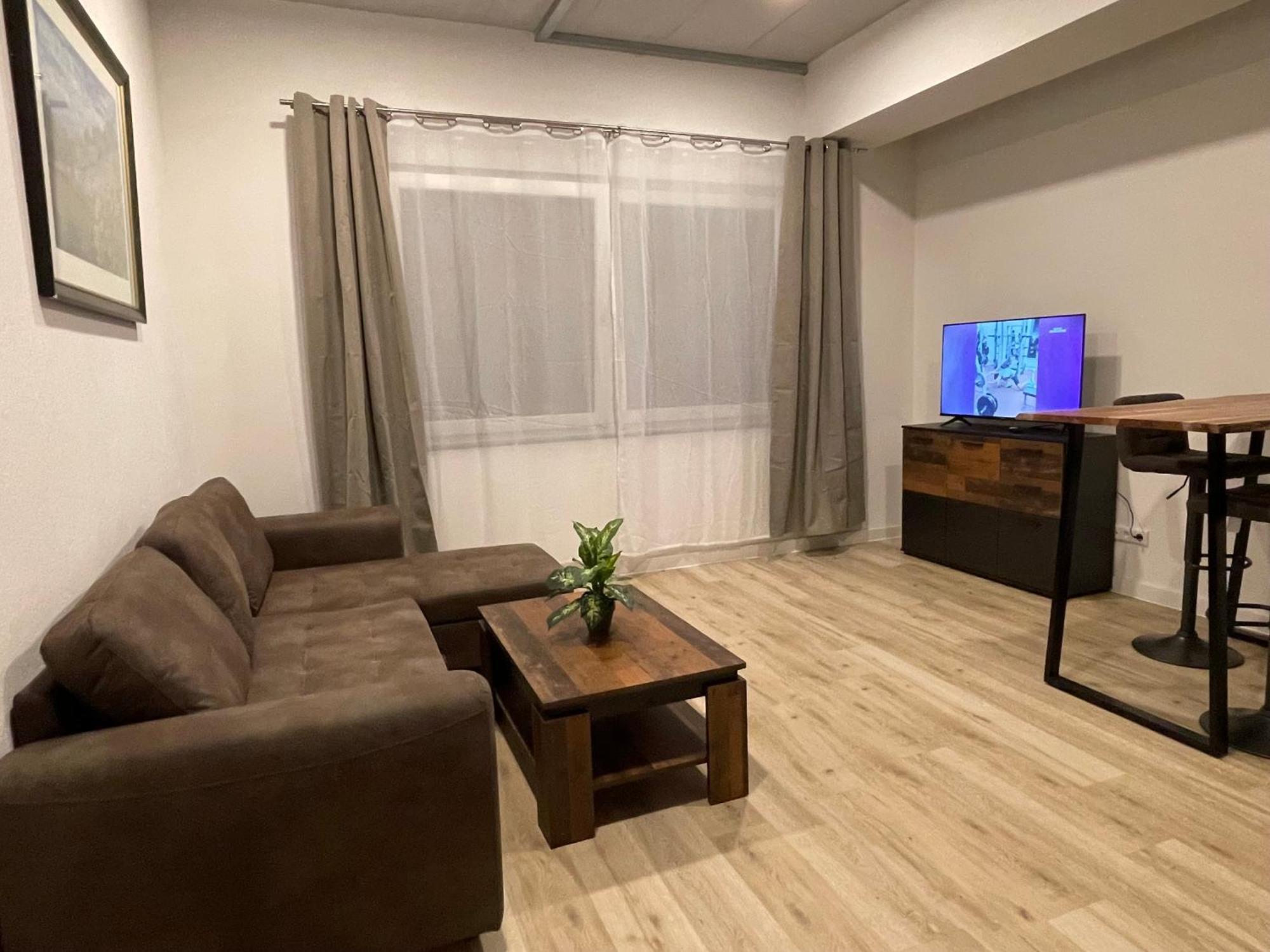 Wunderschoenes Apartment Am Schloessle Zentrum 포르츠하임 외부 사진