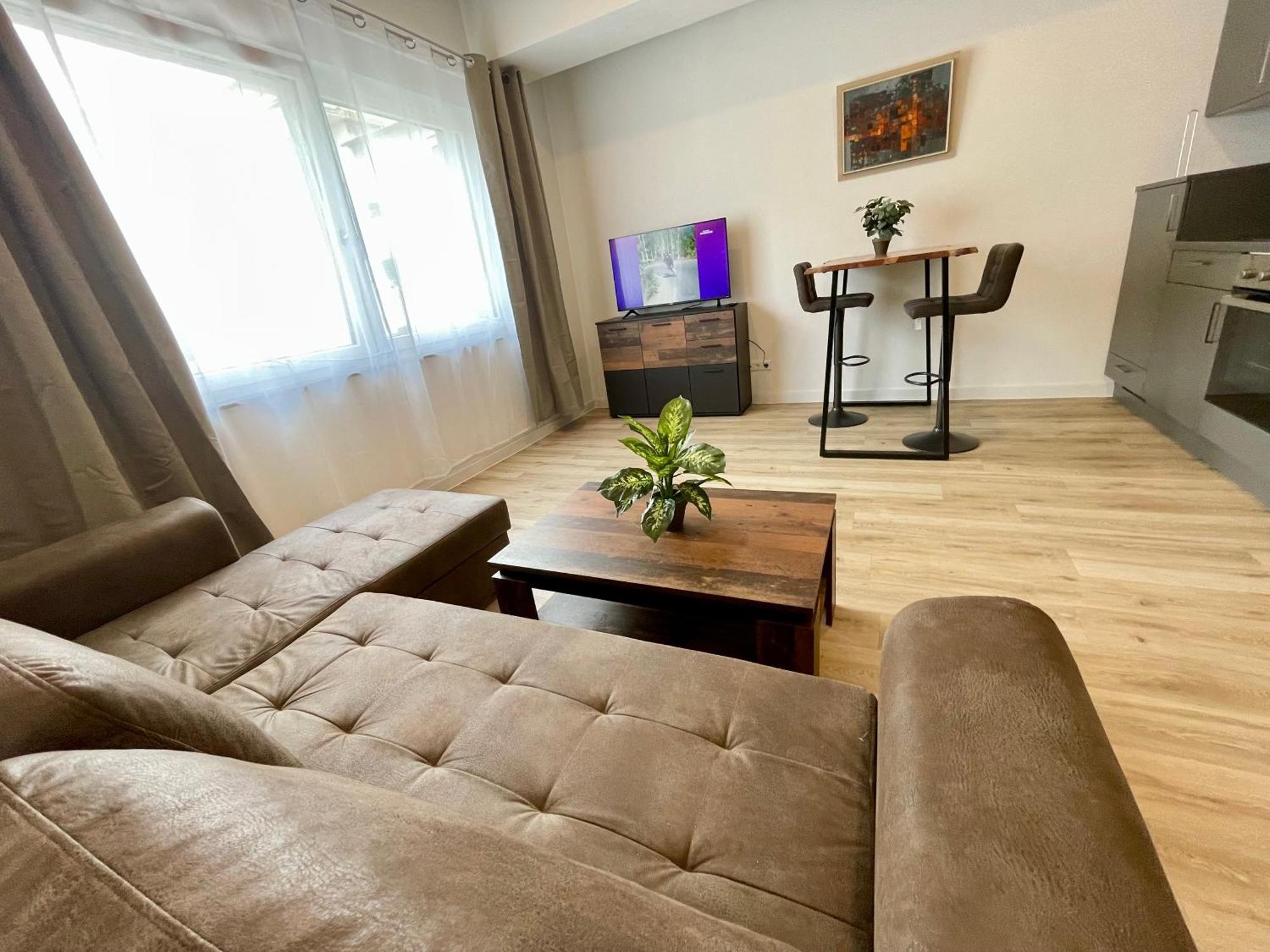 Wunderschoenes Apartment Am Schloessle Zentrum 포르츠하임 외부 사진