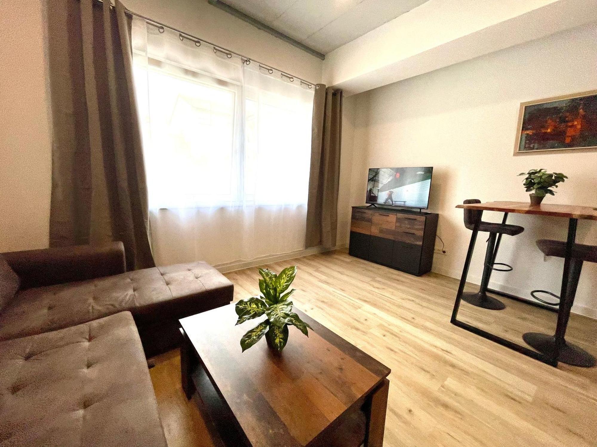 Wunderschoenes Apartment Am Schloessle Zentrum 포르츠하임 외부 사진