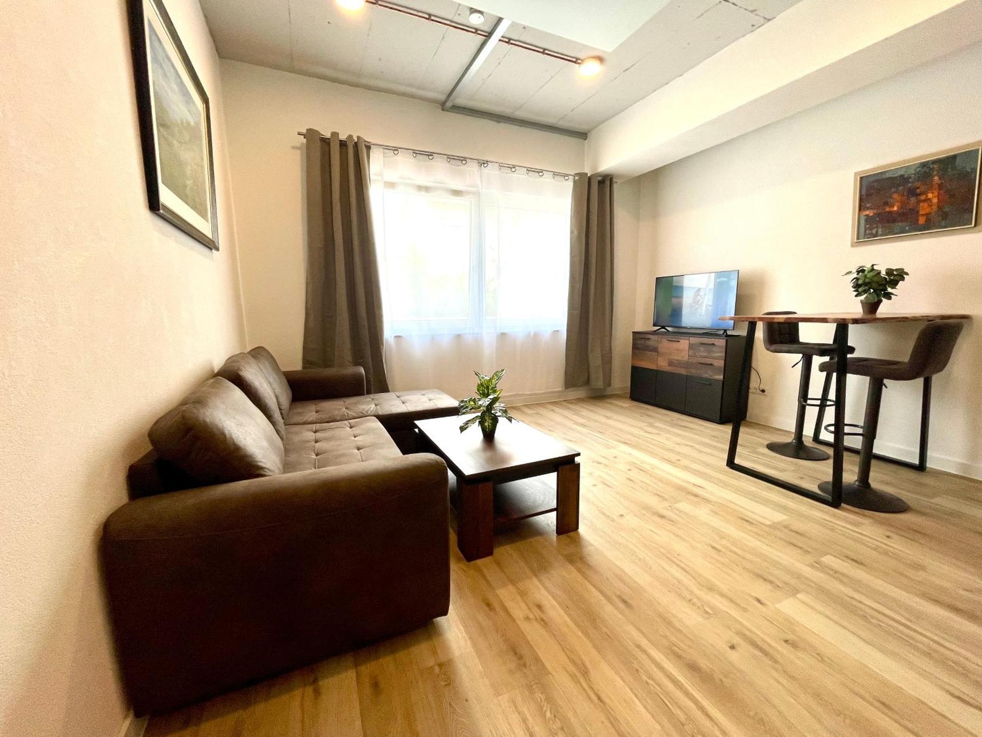 Wunderschoenes Apartment Am Schloessle Zentrum 포르츠하임 외부 사진